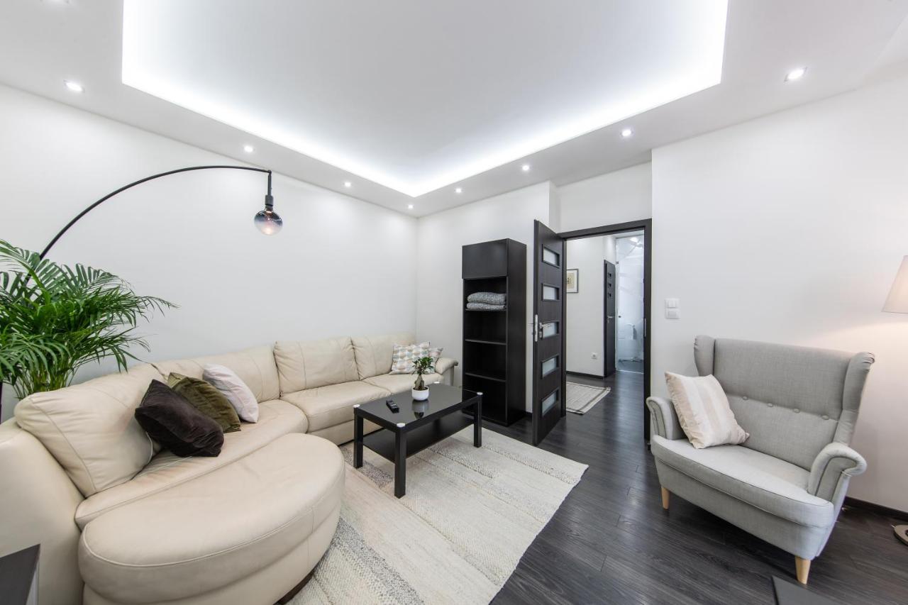 Spacious 3-room With Free Parking * Budapest
