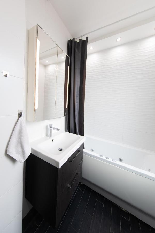 Apartment Spacious 3-room With Free Parking *